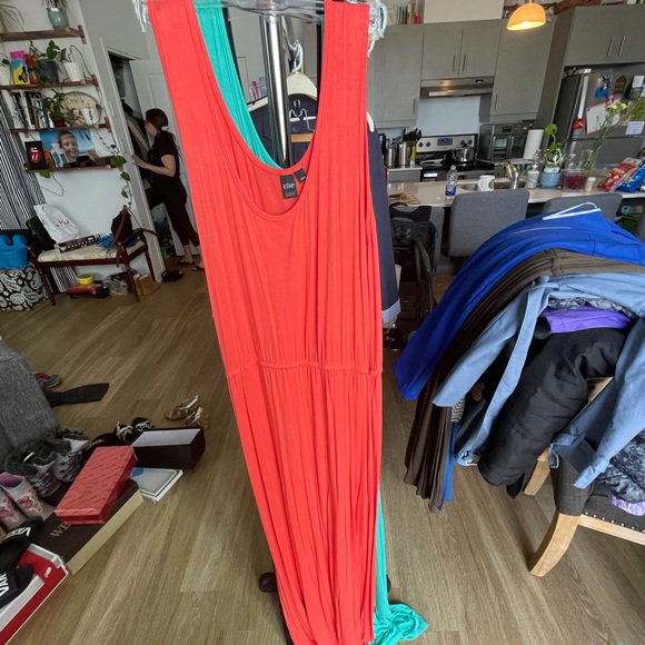 Three summer maxi dresses - Picture 3 of 6